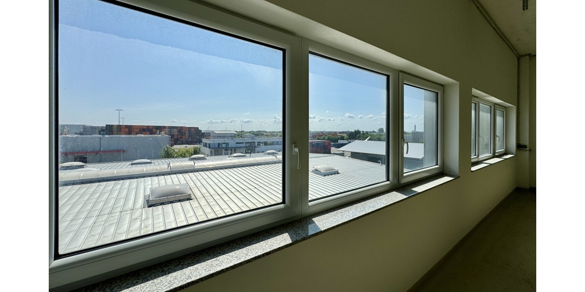 Blick Container-Bahnhof