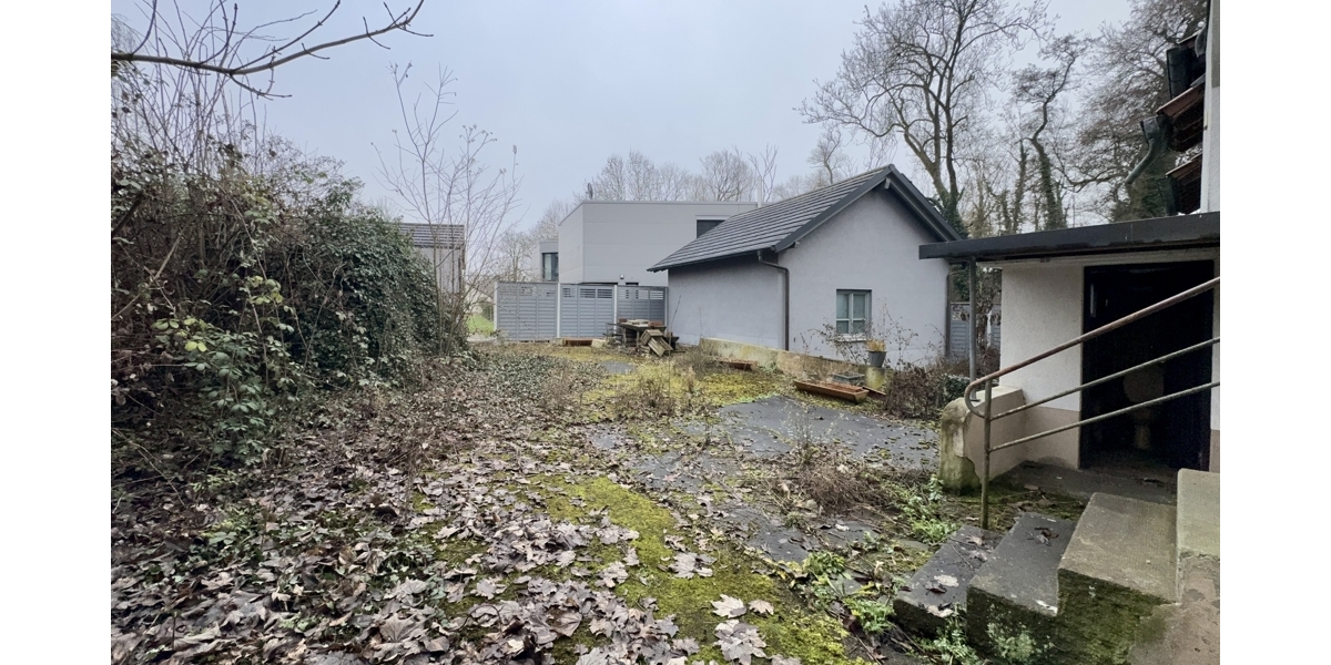 Blick Haus R & L