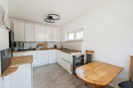 Großzügige 3,5-Zimmer-Wohnung mit Südbalkon, Stellplatz und modernisiertem Badezimmer - Etagenwohnung Senden | Angebot:26975249